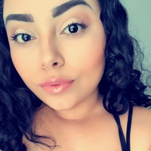 Meet your Posher, Jacqueline